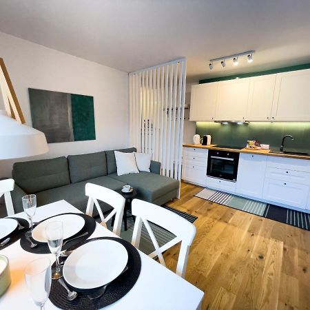 Urban Apartments Cosy No 4, Free Private Parking, Self Check-In Chorzów Eksteriør bilde