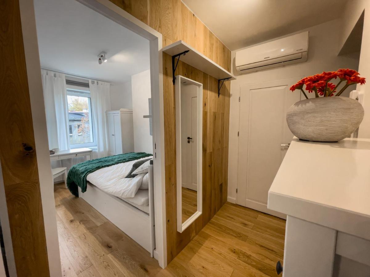 Urban Apartments Cosy No 4, Free Private Parking, Self Check-In Chorzów Eksteriør bilde