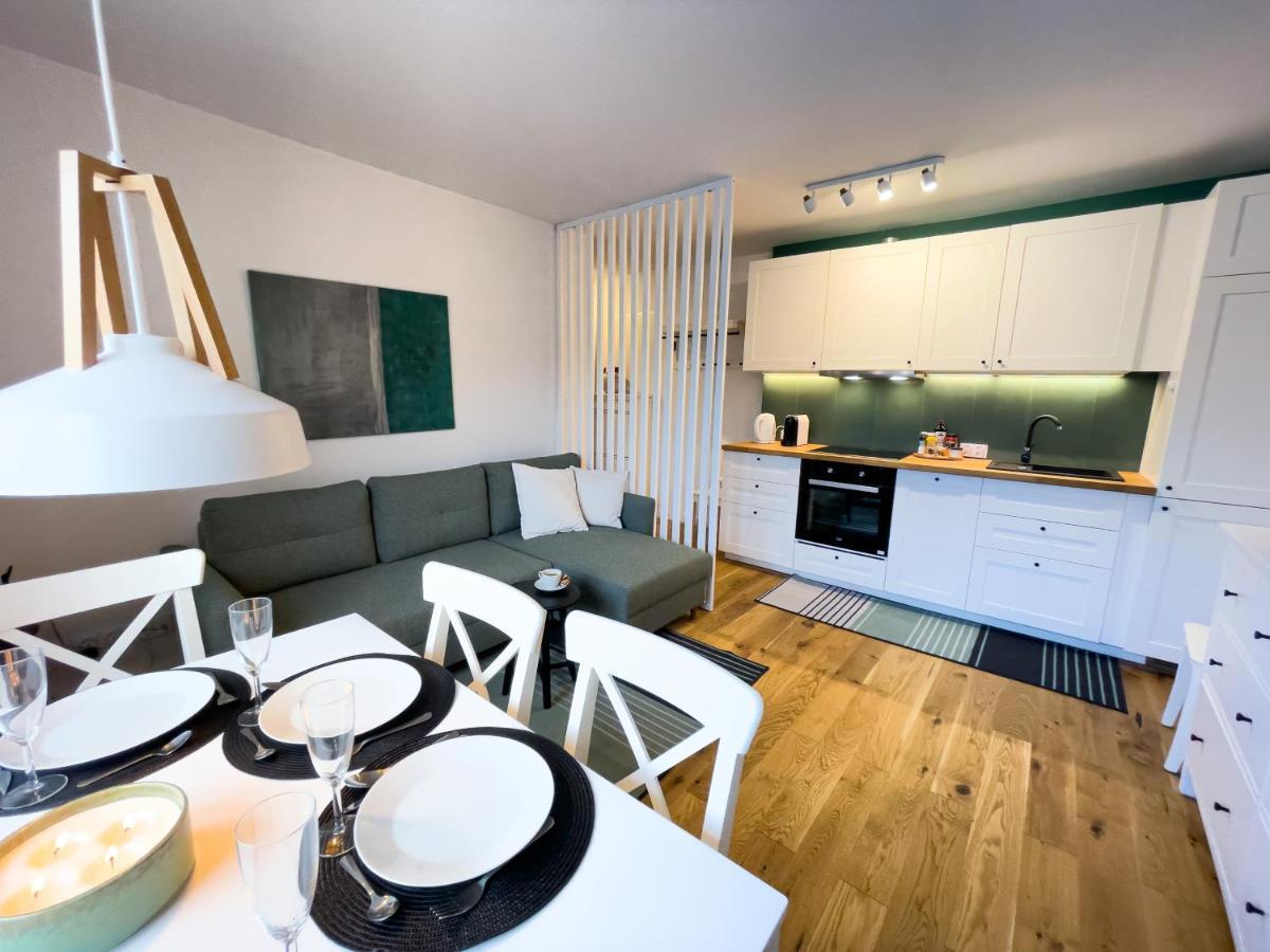 Urban Apartments Cosy No 4, Free Private Parking, Self Check-In Chorzów Eksteriør bilde